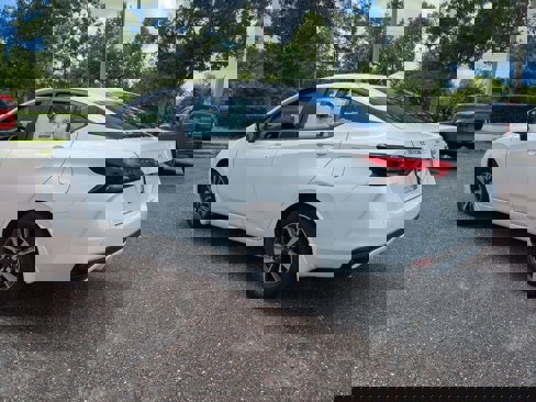 New 2025 Nissan Versa SV image 6