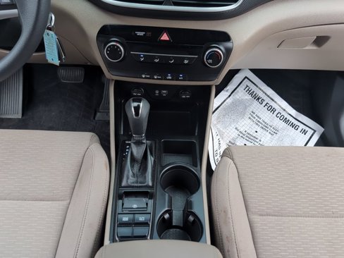 Used 2020 Hyundai Tucson SE w/ Cargo Package image 17