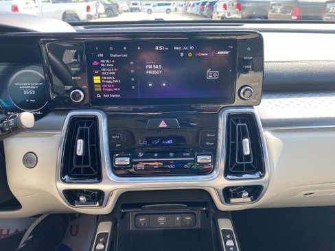 Used 2023 Kia Sorento SX Prestige w/ Panoramic Sunroof Package image 34