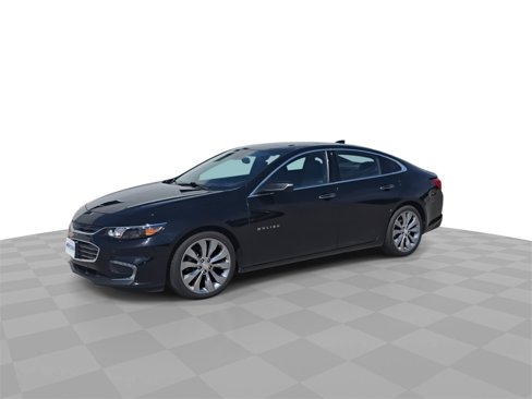 Certified 2017 Chevrolet Malibu Premier w/ Premier Sun and Wheel Package image 4