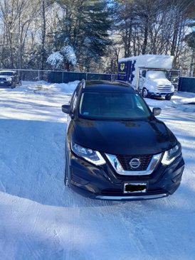 Used 2018 Nissan Rogue SV image 5
