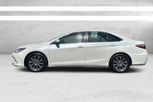 Used 2015 Toyota Camry image 7