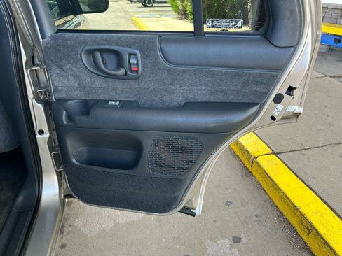 Used 2002 Chevrolet Blazer LS w/ Preferred Equipment Group image 17
