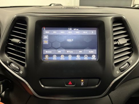 Certified 2021 Jeep Cherokee Latitude image 16