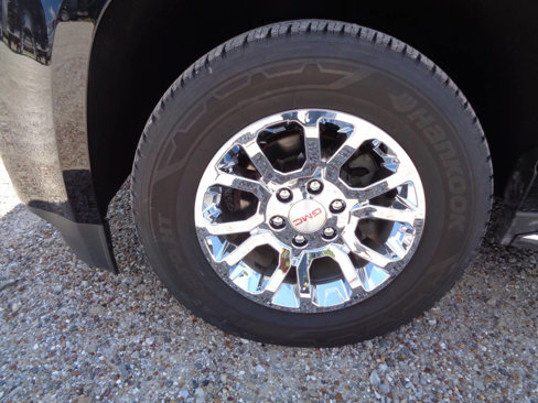 Used 2018 GMC Yukon XL SLT w/ Open Road Package image 19