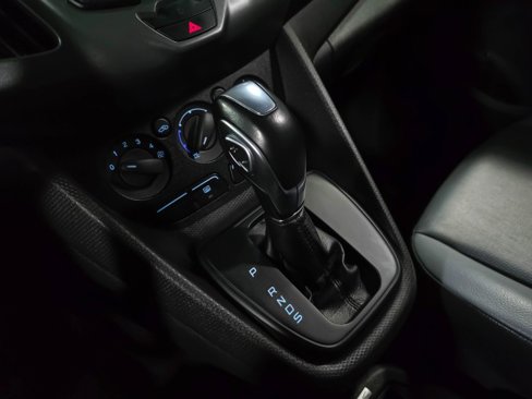 Used 2018 Ford Transit Connect XL image 30