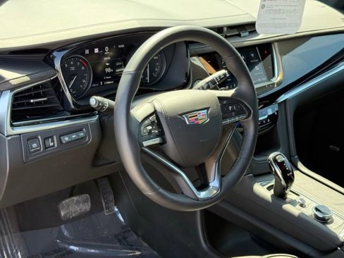 Certified 2024 Cadillac XT6 Premium Luxury w/ Platinum Package image 9