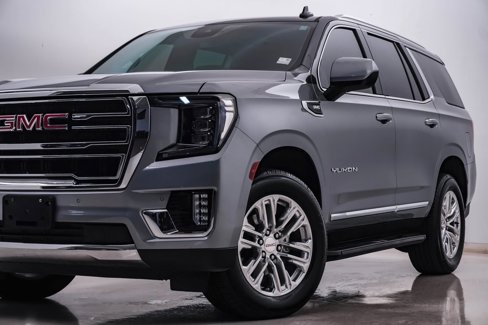 Used 2023 GMC Yukon SLT image 2