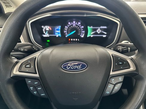 Used 2020 Ford Fusion SE image 36