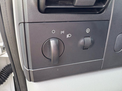 Used 2005 Ford F250 XLT image 10