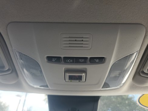 Used 2021 Toyota Corolla LE image 30
