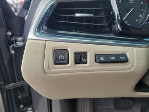Used 2021 Cadillac XT6 Premium Luxury image 21