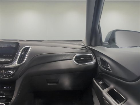 Used 2024 Chevrolet Equinox Premier image 16