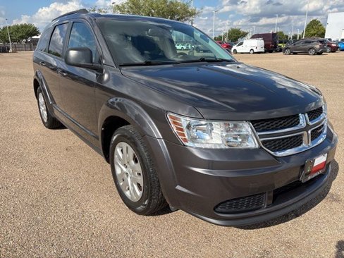 Used 2019 Dodge Journey SE image 9