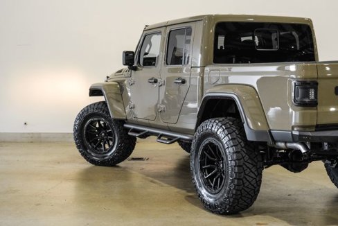 Used 2025 Jeep Gladiator Sport image 48