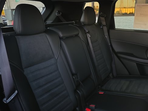 New 2025 Mitsubishi Outlander SE image 26