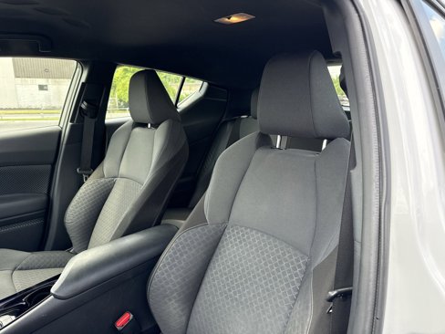 Used 2022 Toyota C-HR Nightshade image 23