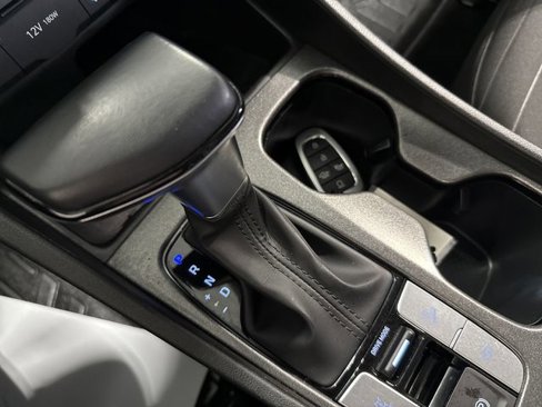 Used 2022 Hyundai Santa Cruz SEL Premium image 16