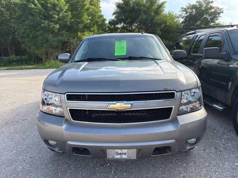 Used 2007 Chevrolet Suburban LTZ w/ LTZ Preferred Equipment Group image 3