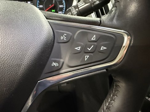 Used 2018 Chevrolet Equinox LT image 12