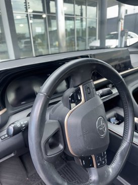 Used 2023 Toyota Crown XLE image 4