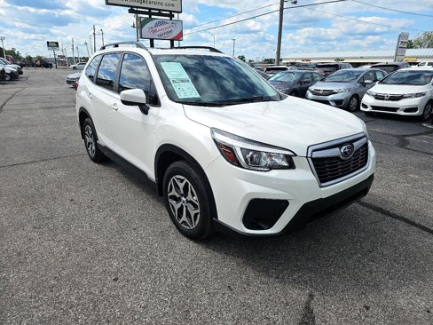 Used 2019 Subaru Forester Premium w/ All-Weather Package image 4