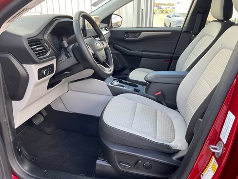 Used 2023 Ford Escape Active image 2