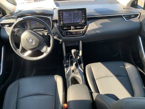 Used 2022 Toyota Corolla Cross XLE image 17