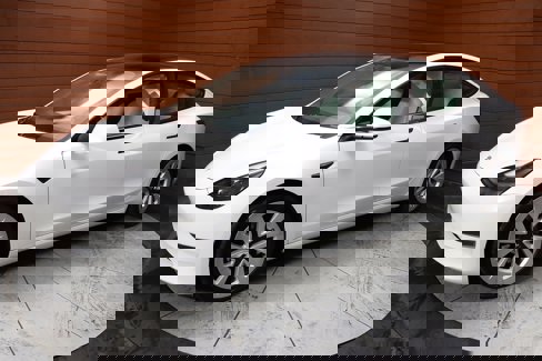Used 2022 Tesla Model 3 Standard Range image 7