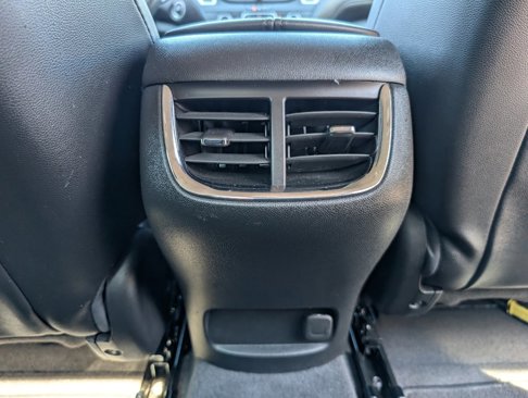 Used 2020 Chevrolet Malibu LT w/ Leather Package image 7