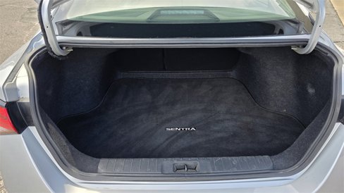 Used 2022 Nissan Sentra SV image 10
