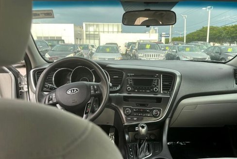 Used 2012 Kia Optima LX image 17