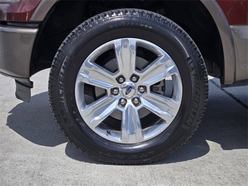 Used 2016 Ford F150 Lariat w/ Equipment Group 502A Luxury image 10