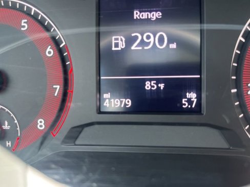 Certified 2021 Volkswagen Jetta SE image 18