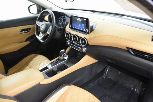 Used 2022 Nissan Sentra SV w/ SV Premium Package image 12