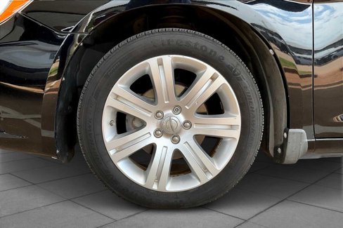 Used 2013 Chrysler 200 Touring w/ S Exterior Appearance Pkg image 11