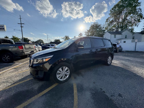 Used 2016 Kia Sedona LX w/ LX Convenience Package image 16