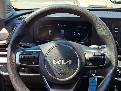 Used 2023 Kia Sportage LX image 18