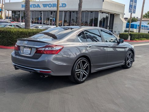Certified 2017 Honda Accord Sport image 18