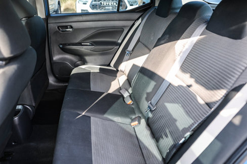 Used 2021 Nissan Versa SV image 7