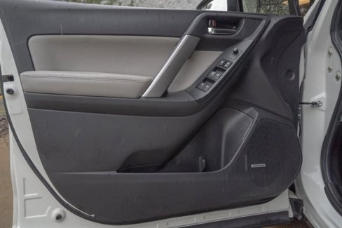 Used 2015 Subaru Forester 2.5i Touring w/ Eyesight & Navigation System image 7