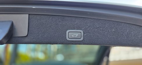 Used 2016 Volvo XC60 T5 Platinum image 15