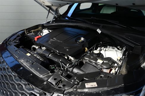 Used 2019 Land Rover Range Rover Velar R-Dynamic SE image 39