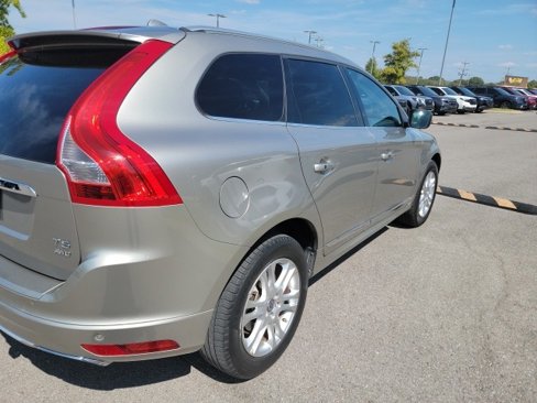 Used 2015 Volvo XC60 T5 image 3