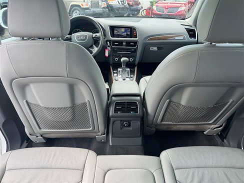 Used 2016 Audi Q5 2.0T Premium Plus w/ Technology Package image 25