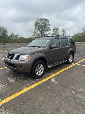 Used 2008 Nissan Pathfinder SE w/ Premium Pkg image 1