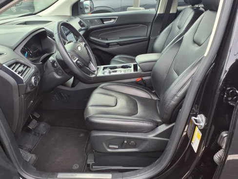 Used 2022 Ford Edge Titanium w/ Equipment Group 301A image 14