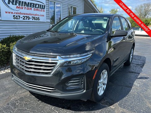 Used 2023 Chevrolet Equinox LS image 1