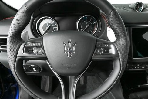 New 2024 Maserati Levante GT Ultima image 9