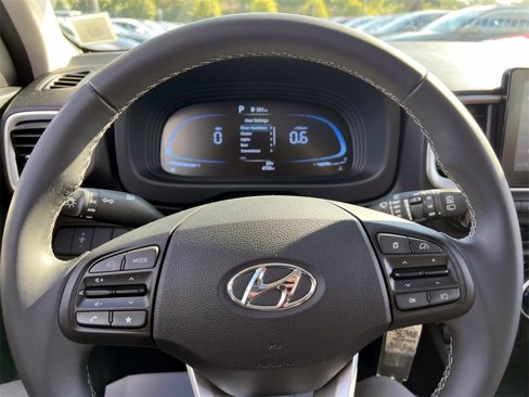 Certified 2023 Hyundai Venue SEL image 31